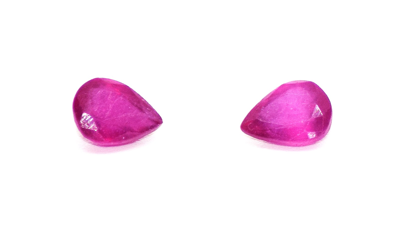 Rubies, UV Active Drop Gemstones Box Set – 10 Pieces, 16.6 Carats - Image 3