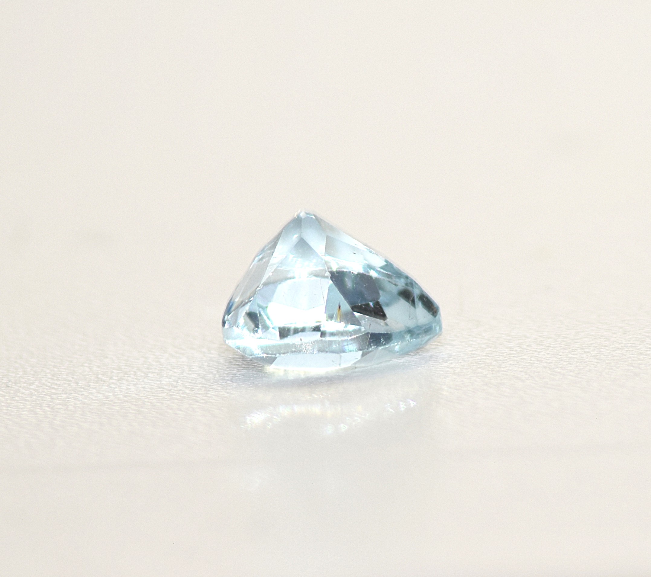 Topaz, Brilliant Intense Blue Heart-Shaped Gem – 1.04 Carats - Image 3