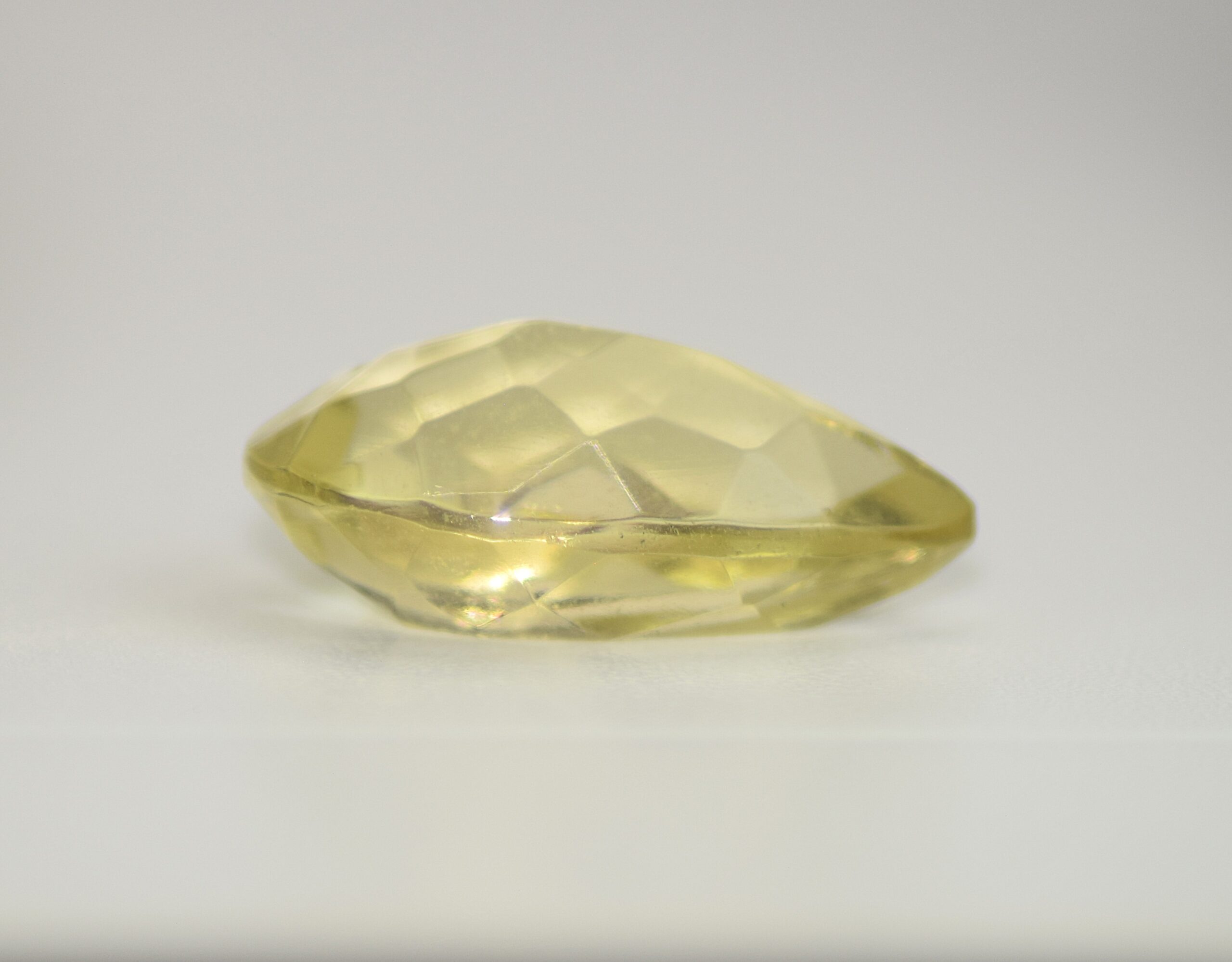 Citrine, Radiant Yellow Pear Cut Gemstone – 6.98 Carats - Image 5
