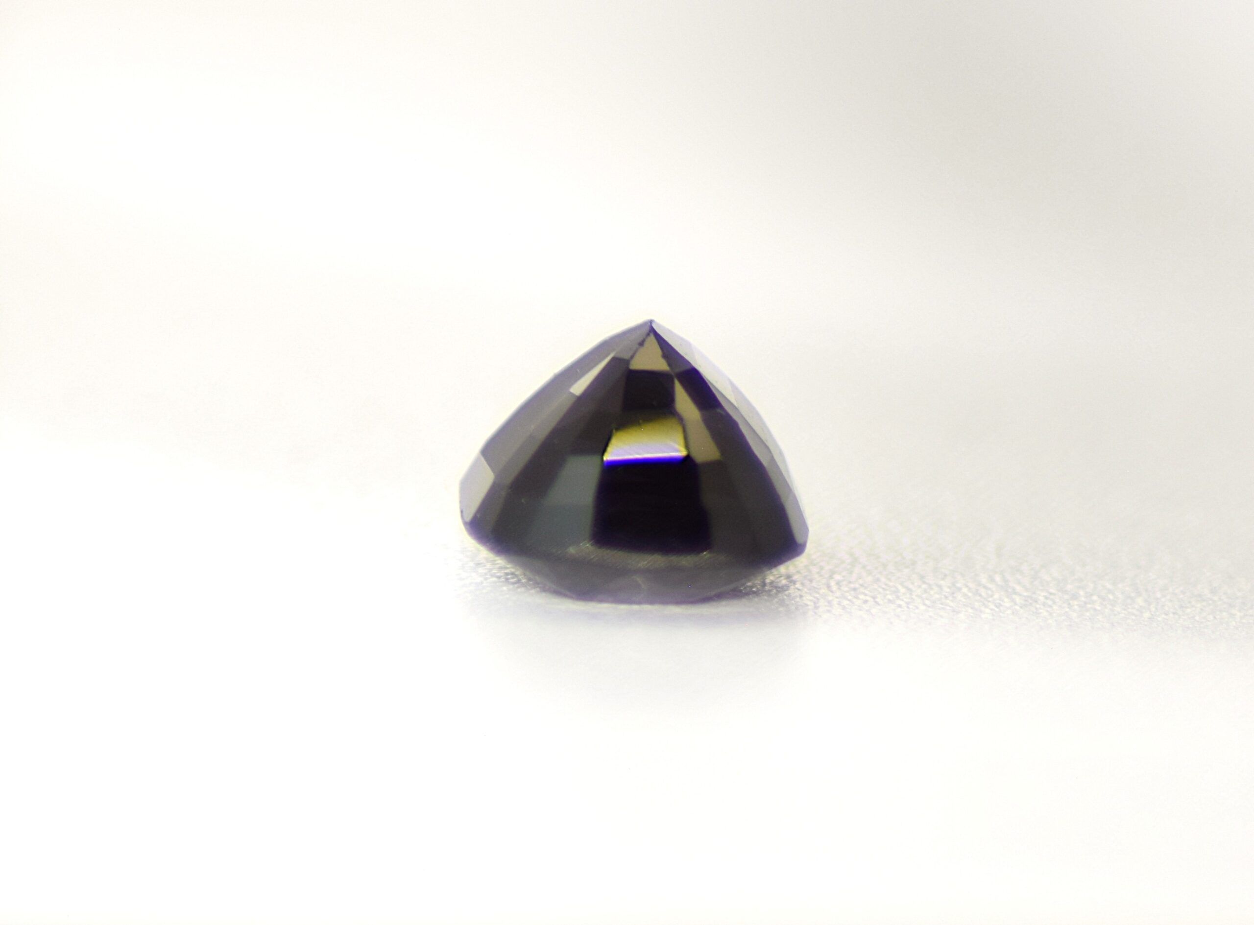 Spinel, Grayish Purple Cushion Cut Gem – 2.87 Carats (Certified) - Image 6