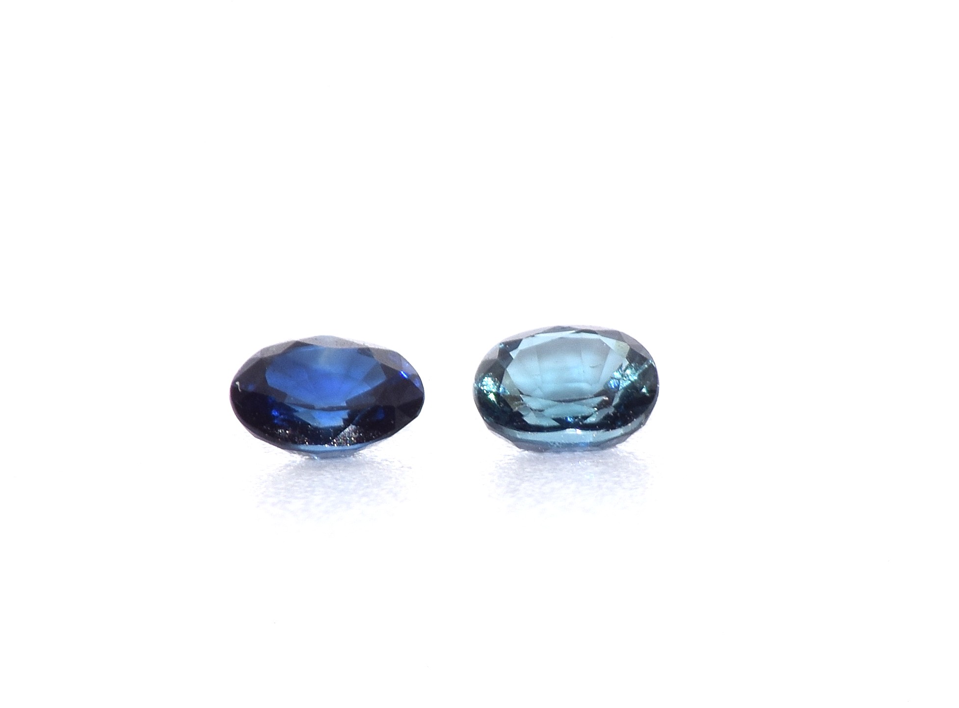 Sapphire, Vivid Blue, Oval Cut Gems – Perfect Pair, 0.84 Carat - Image 2