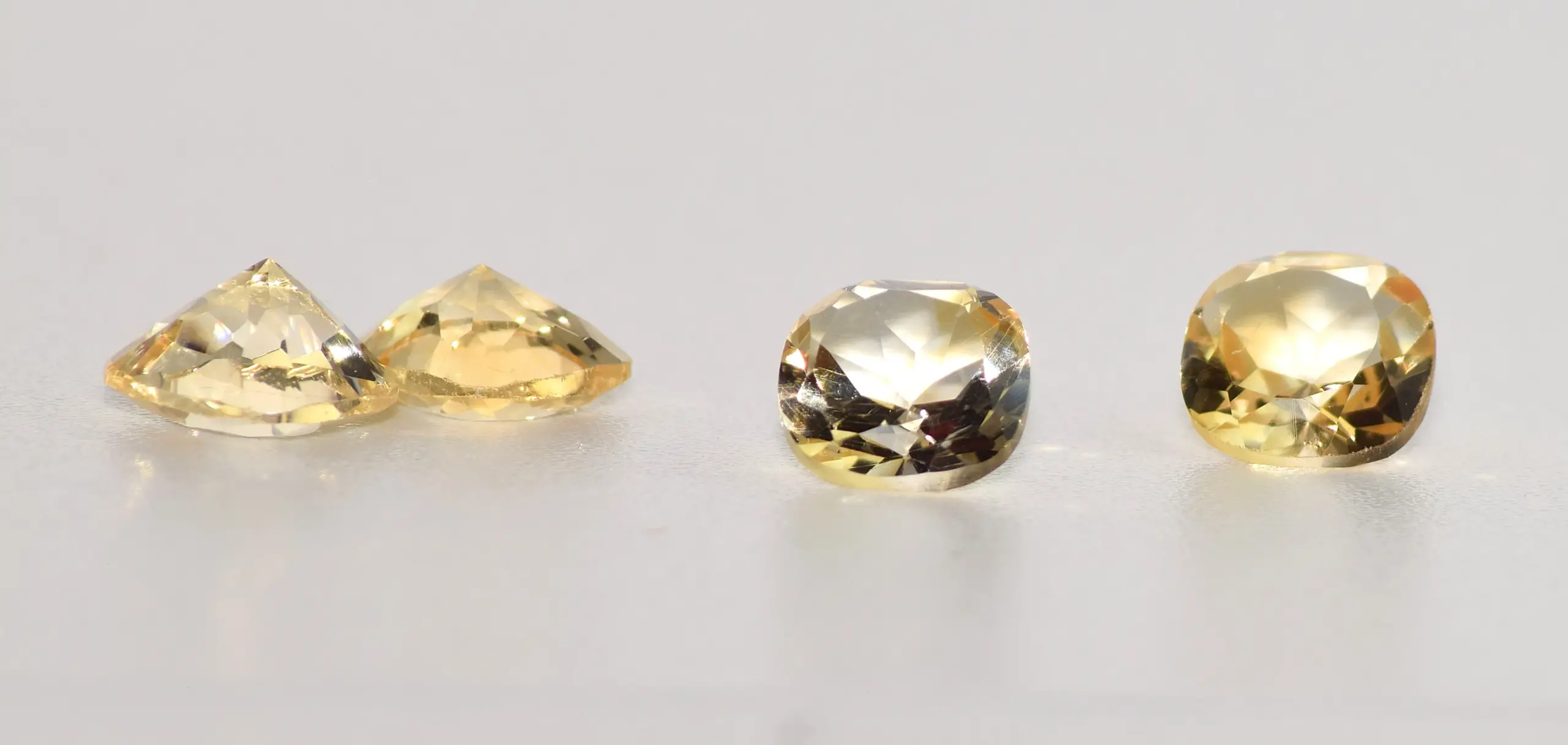 Citrine, Sparkling Yellow Cushion Box – 15 Pieces, 19 Carats - Image 5