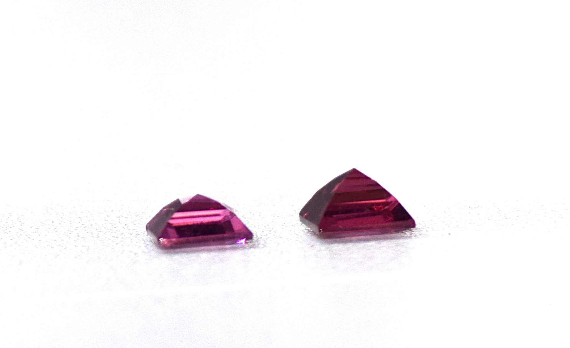 Garnet Gem Set, Velvety Purple Red – 6 Pieces, 1.7 Carats - Image 4