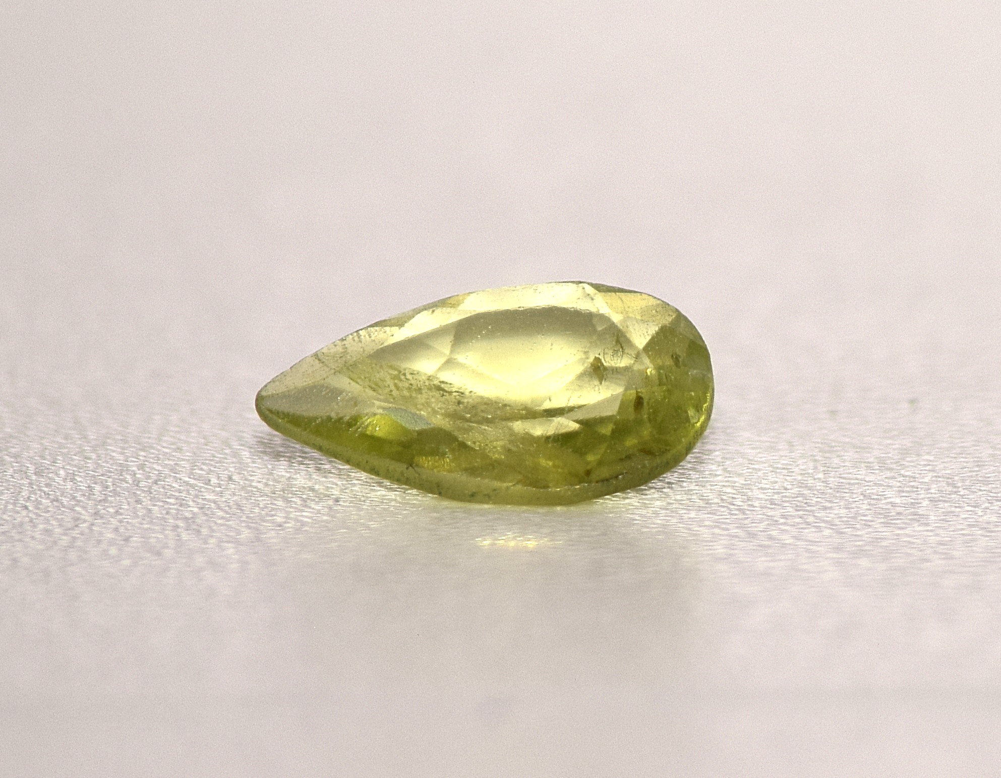 Peridot, Radiant Green Gem Set – 14 Pieces, 2.7 Carats - Image 9
