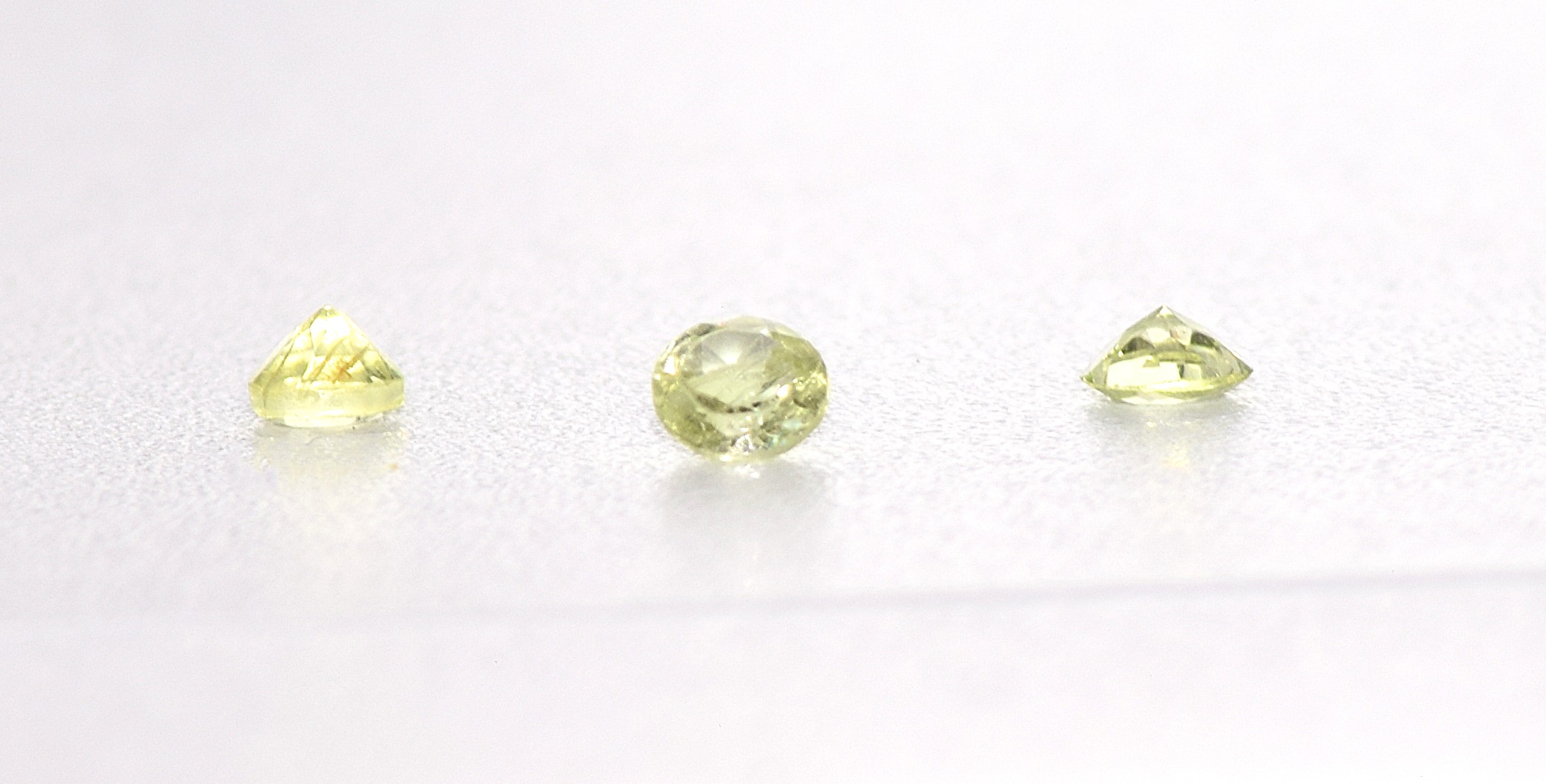 Peridot, Radiant Green Gem Set – 14 Pieces, 2.7 Carats - Image 13