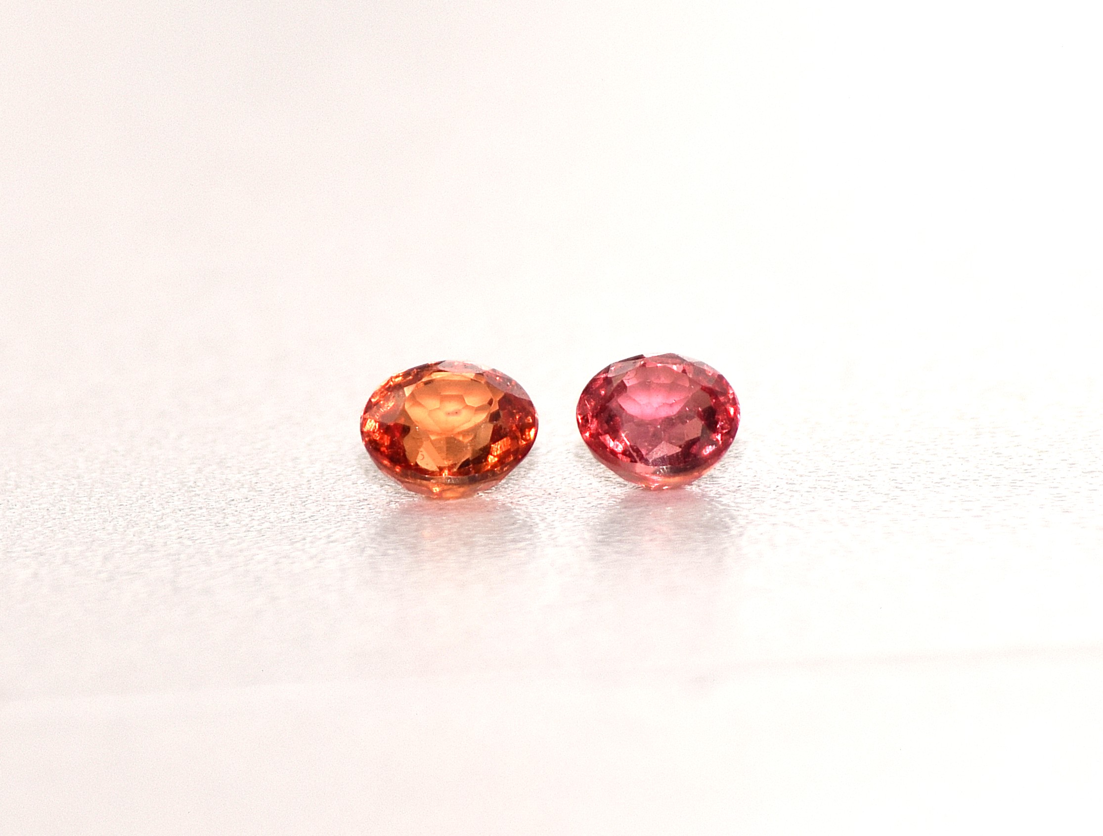 Sapphire Gemstone Set, Padparadscha Color Change – 6 pcs, 1.3 Carats - Image 3