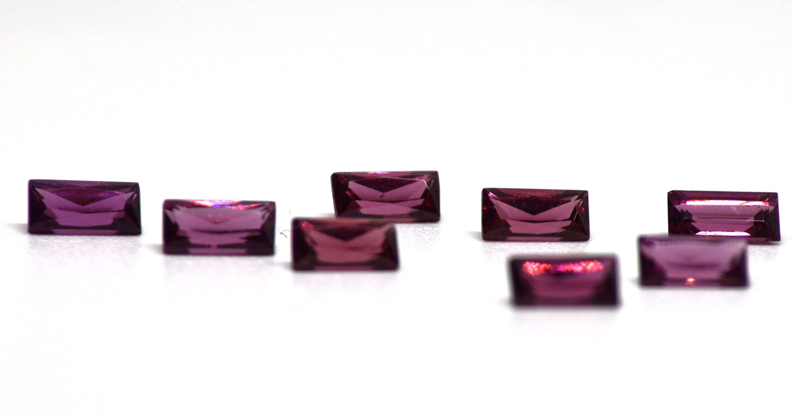 Garnet Gem Set, Luminous Purple – 8 Pieces, 4.01 Carats - Image 2