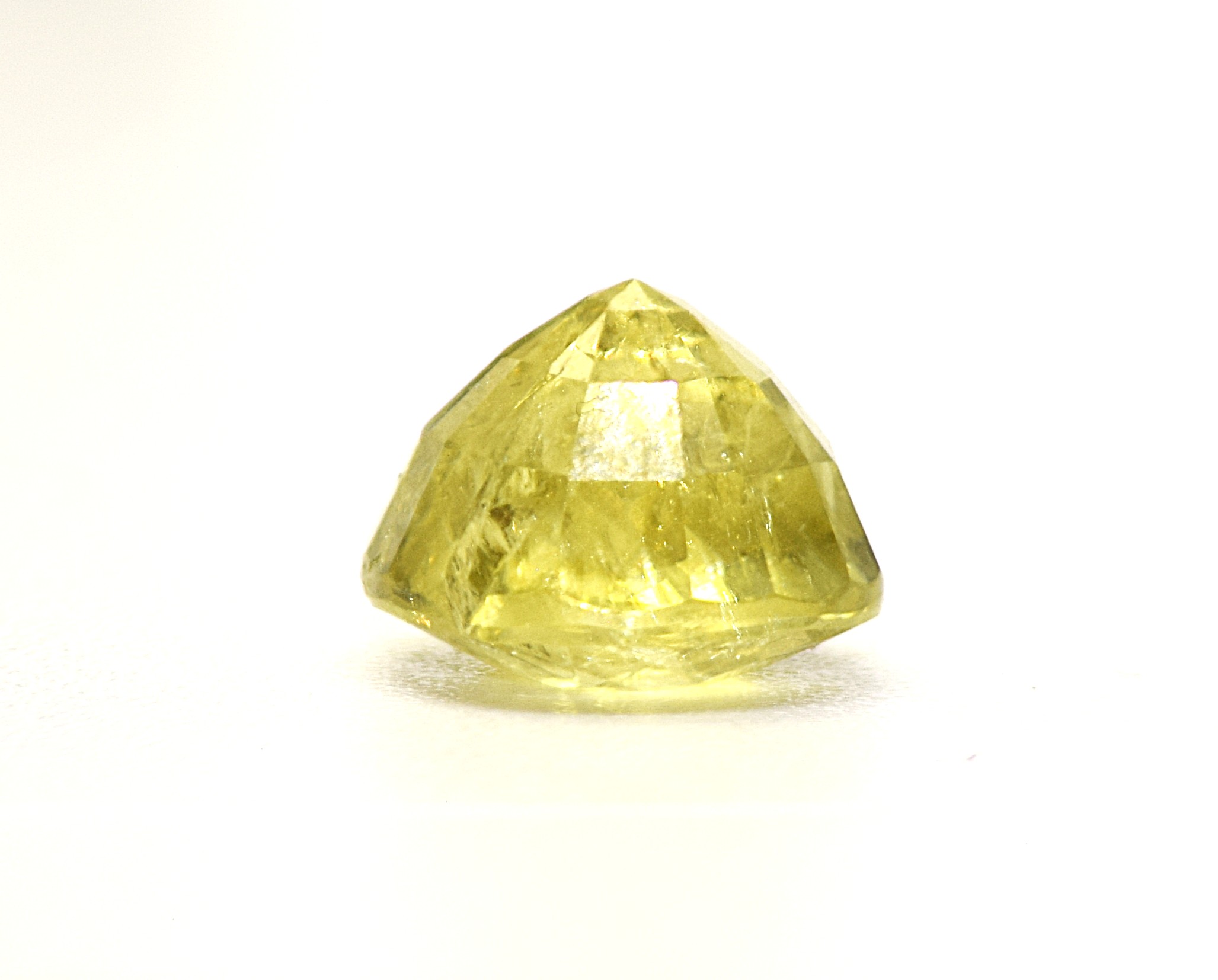 Garnet, Greenish Yellow Mali Gemstone – 4.28 Carats - Image 4
