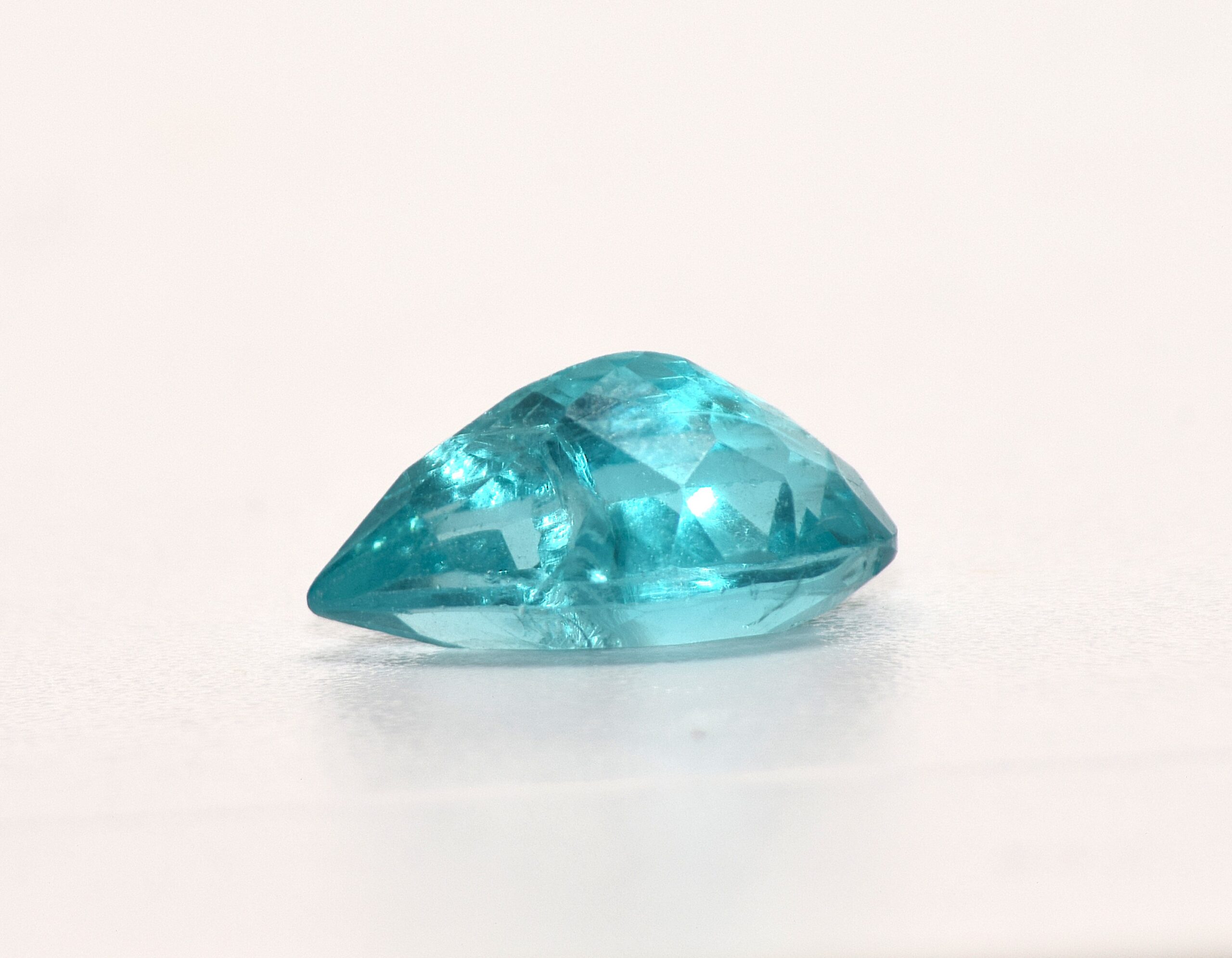 Apatite, Ocean Blue Pear Cut Gemstone – 3.11 Carats - Image 5