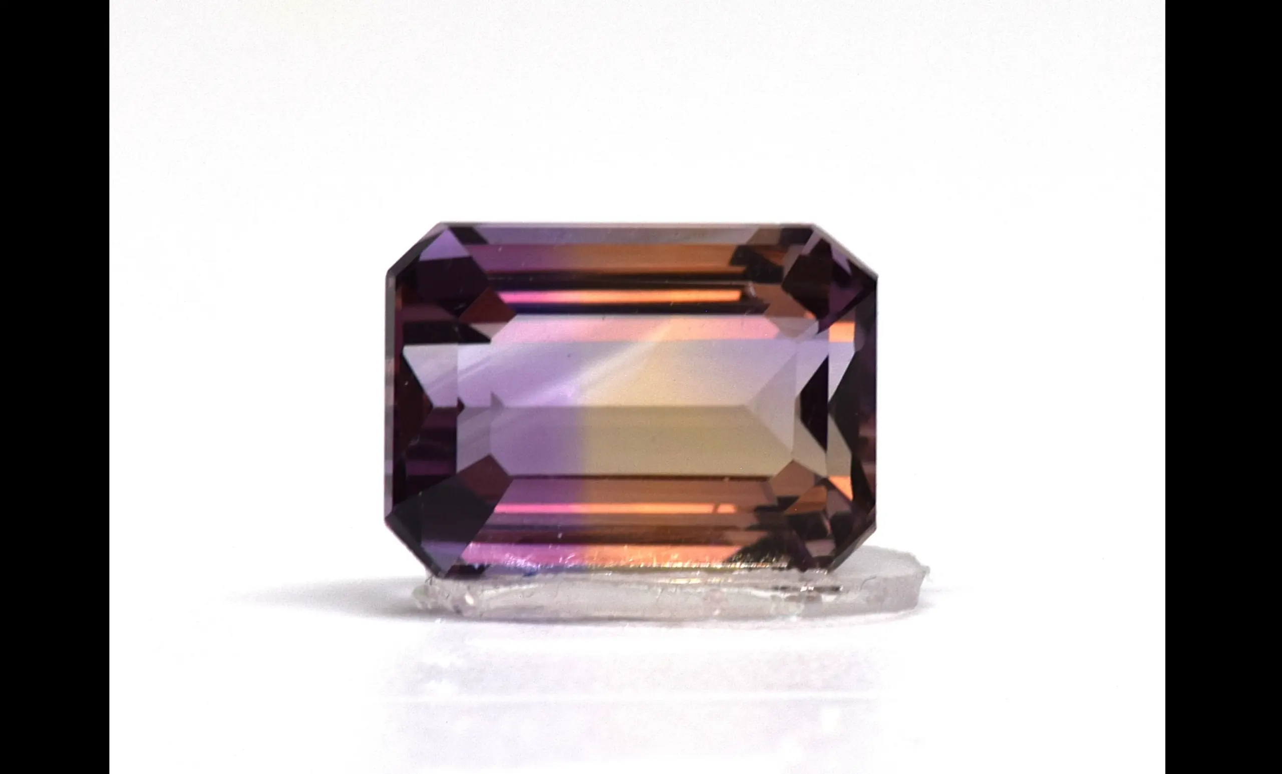 Ametrine, Violet-Yellow Bi-Color Gemstone – 5.92 Carats