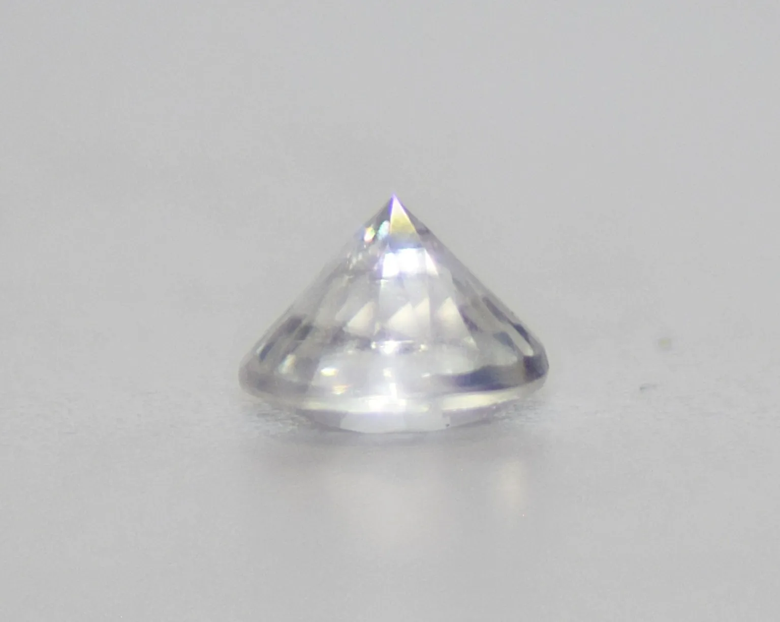 Zircon, White Round Cut Gemstone – 1.38 Carats - Image 2