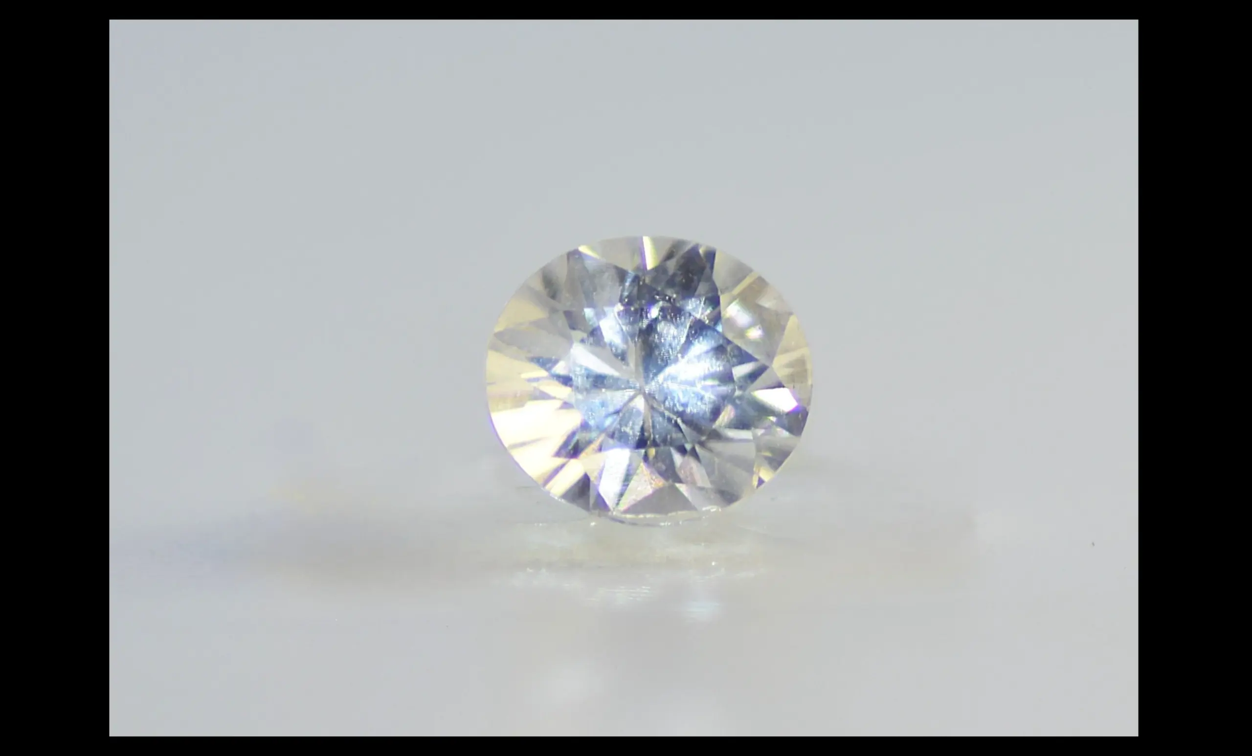 Zircon, White Round Cut Gemstone – 1.28 Carats