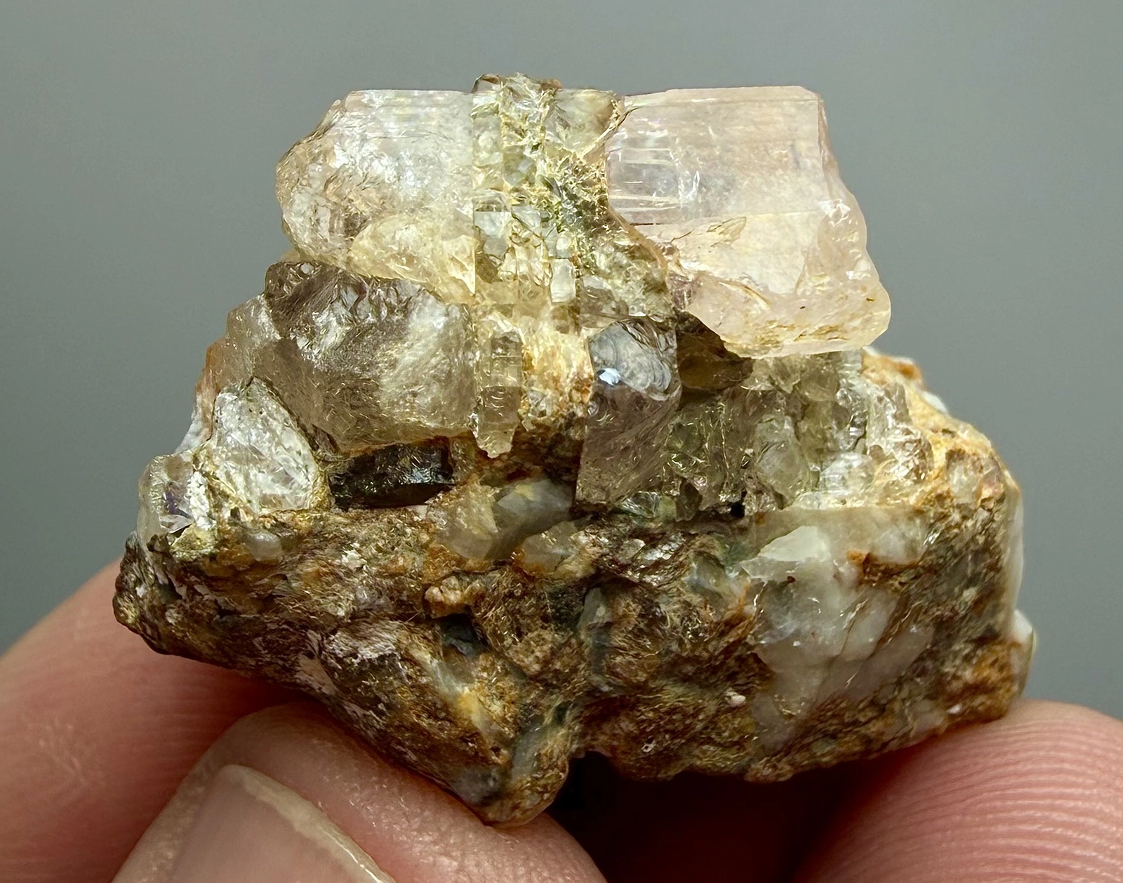 Topaz, Natural Pink Crystal on Matrix – 30 × 26 × 20 mm - Image 5
