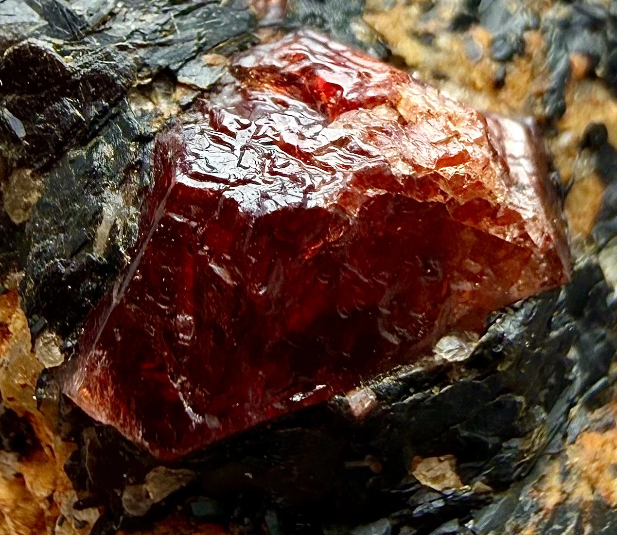 Zircon Crystal on Matrix – Reddish Crystal, 36 × 31 × 11 mm - Image 2