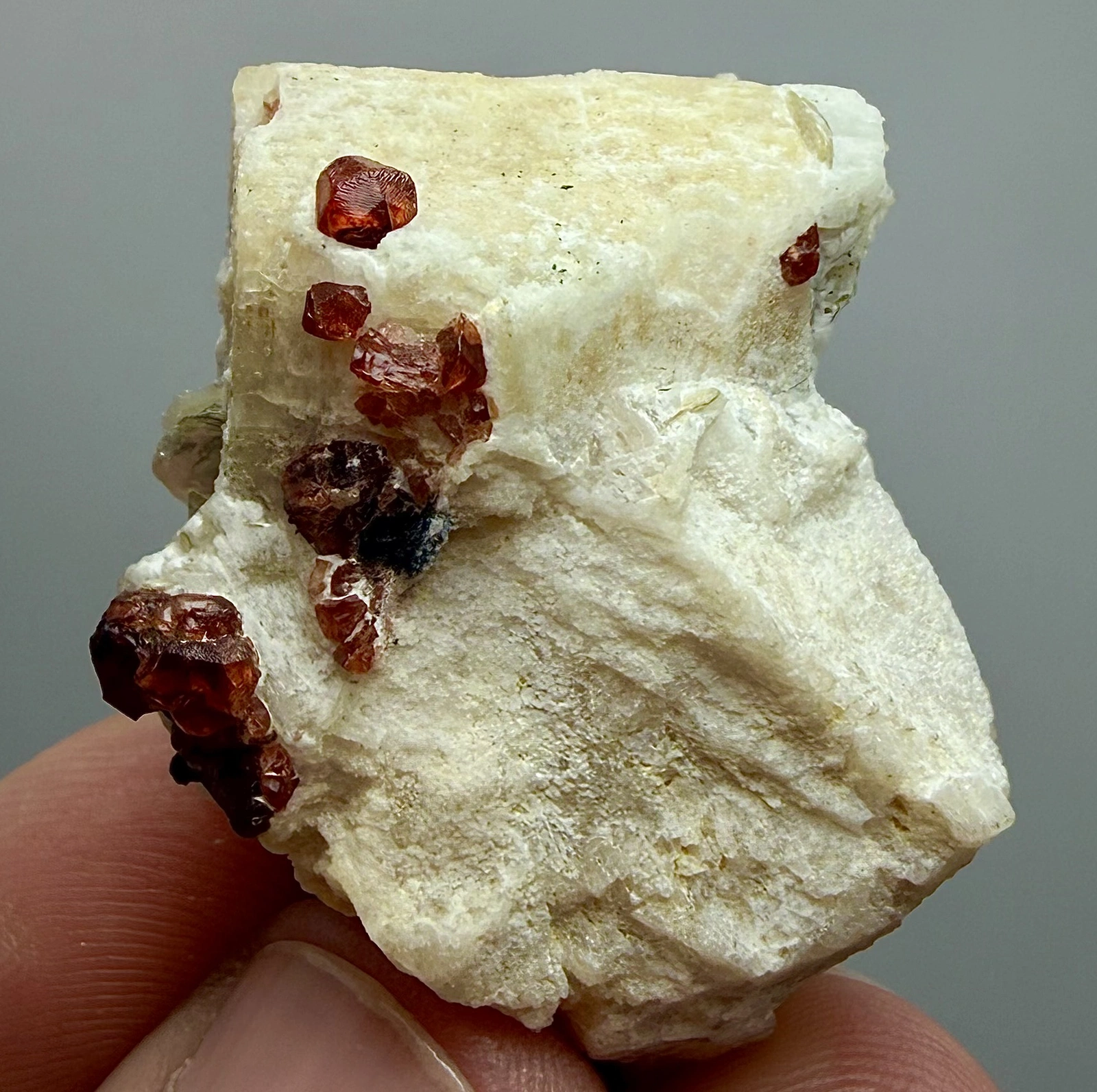 Spessartine Garnet Crystal on Matrix – 36 × 33 × 31 mm - Image 5