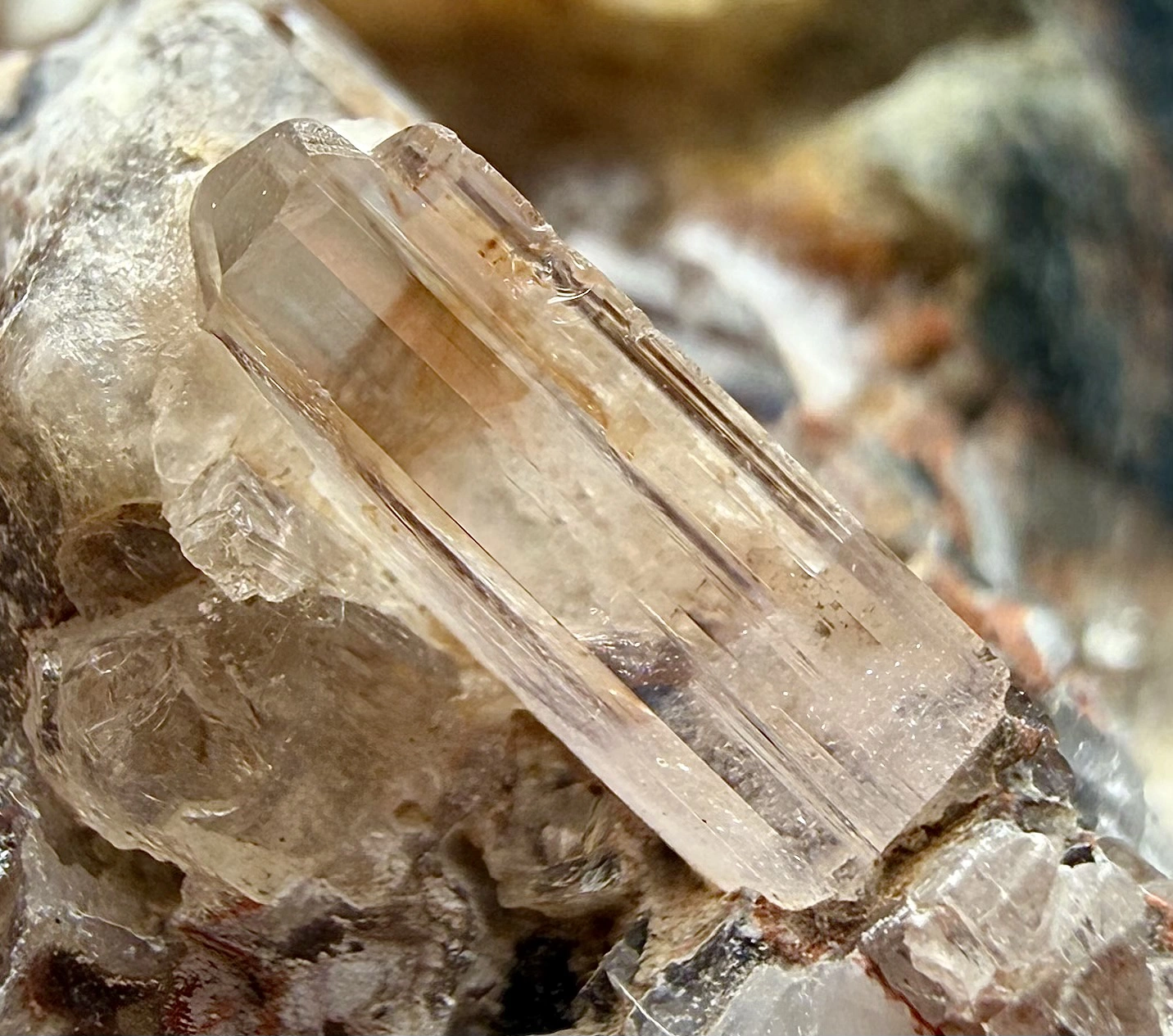 Topaz, Natural Pink Crystal on Matrix – 46 × 37 × 30 mm - Image 3