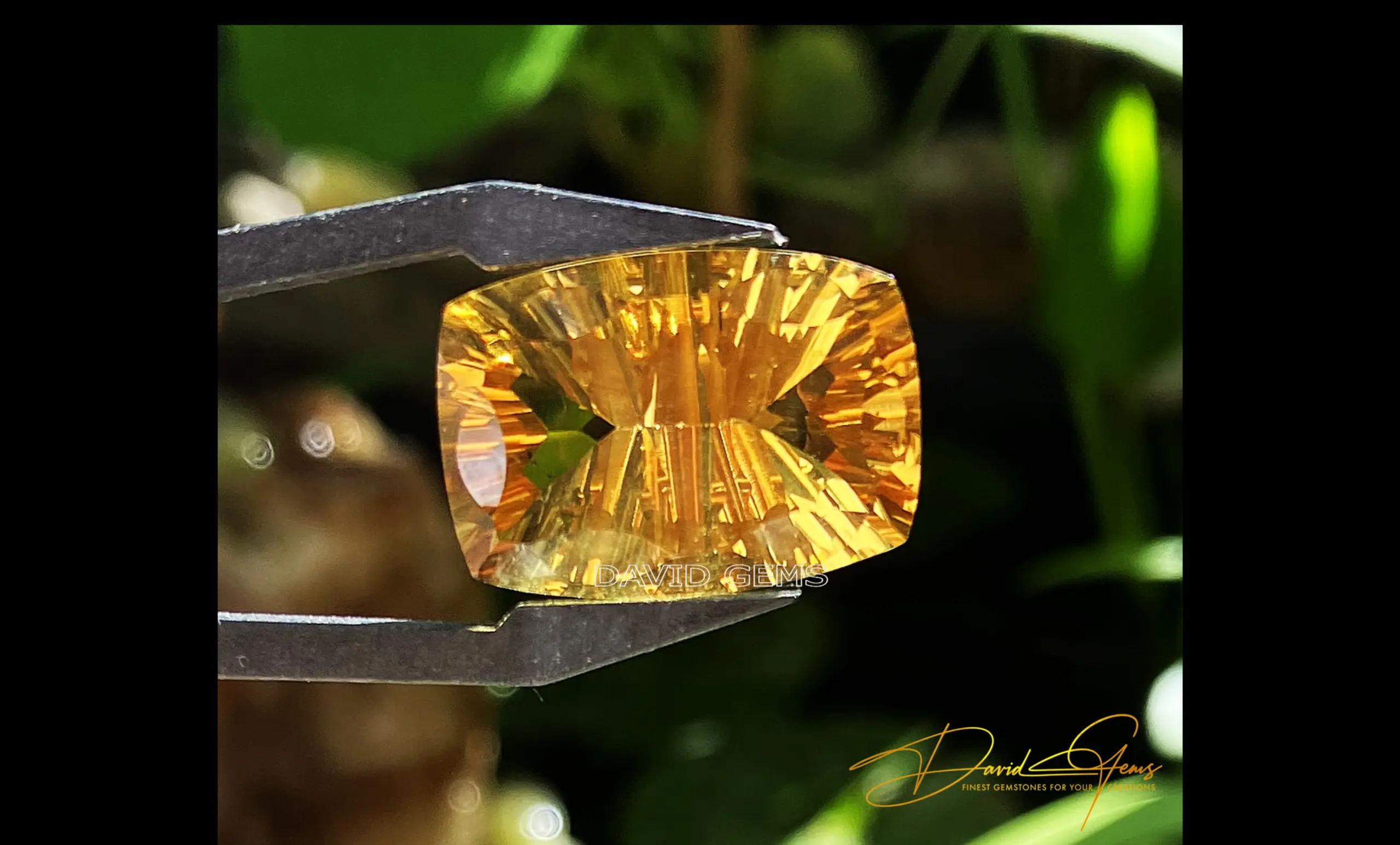 Citrine, Madeira Honeycomb Laser Cut Gemstone – 13.88 Carats
