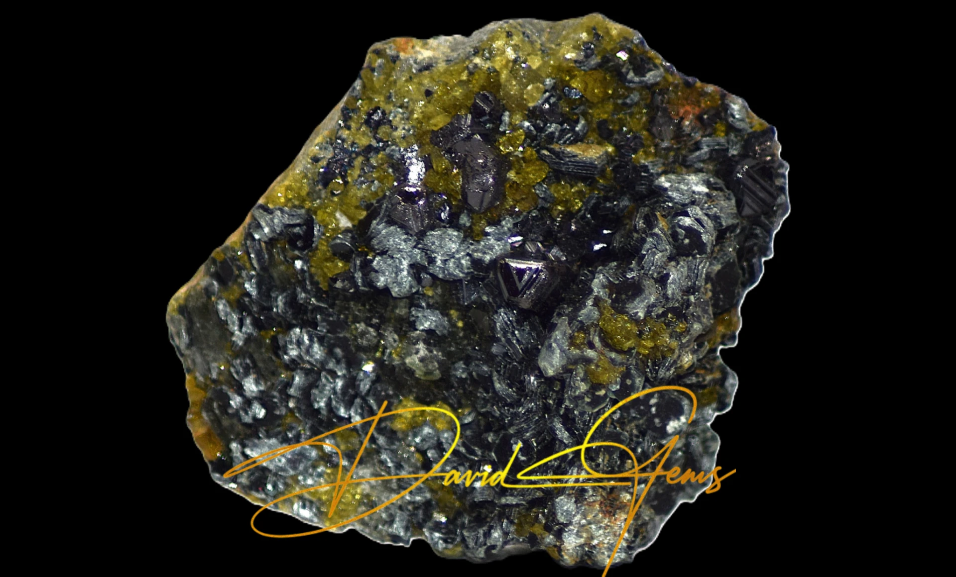 Magnetite Crystals on a Vesuvianite & Clinochlore Matrix