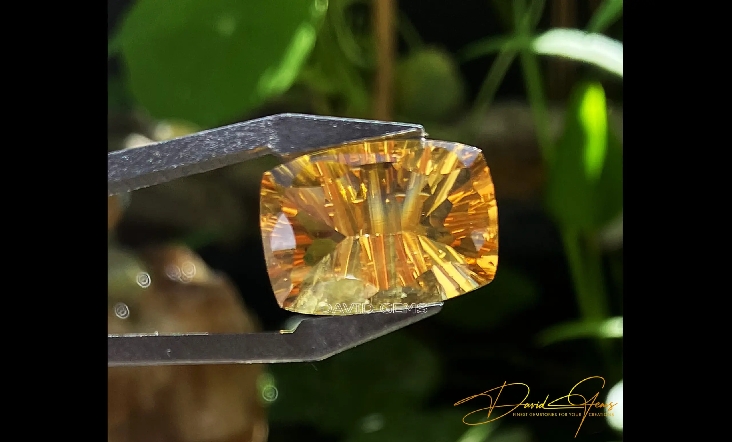 Citrine, Madeira Honeycomb Laser Cut Gemstone – 13.88 Carats - Image 4