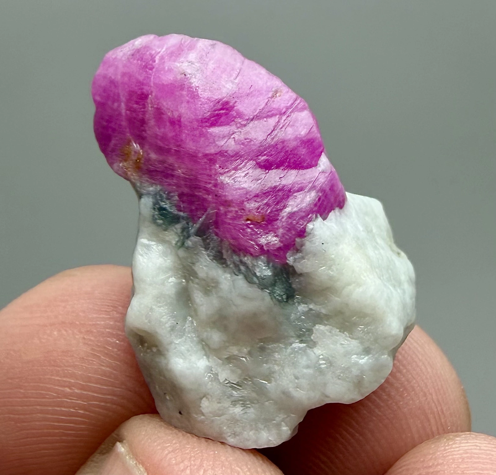 Ruby Crystal on Calcite Matrix – 25 × 18 × 15 mm - Image 7