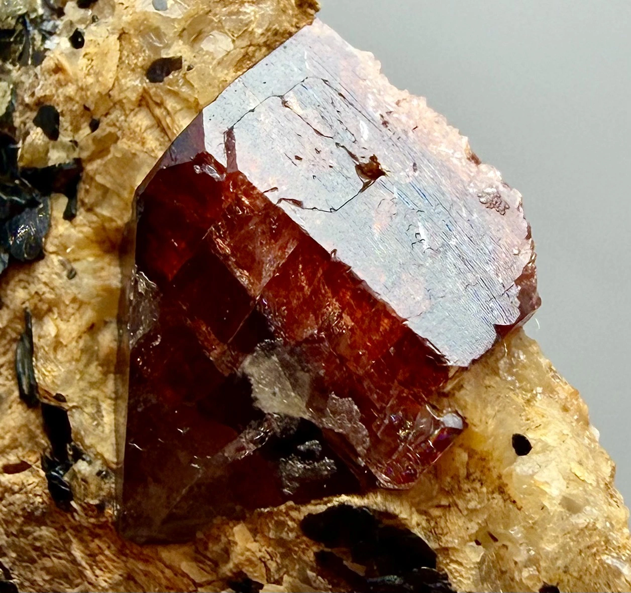 Zircon Crystal on Matrix – 47 × 32 × 15 mm - Image 7