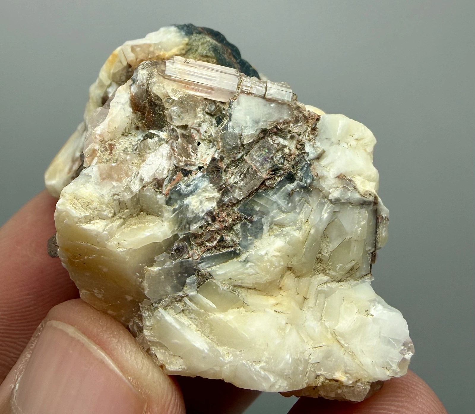 Topaz, Natural Pink Crystal on Matrix – 46 × 37 × 30 mm - Image 7