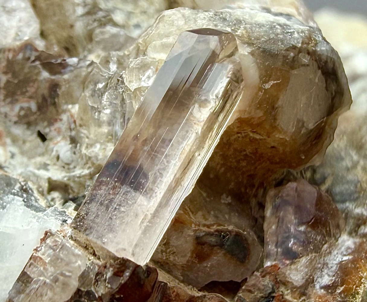 Topaz, Natural Pink Crystal on Matrix – 46 × 37 × 30 mm - Image 8