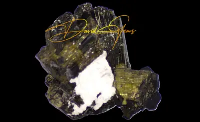 Tourmaline crystal cluster, green prismatic – 60 g