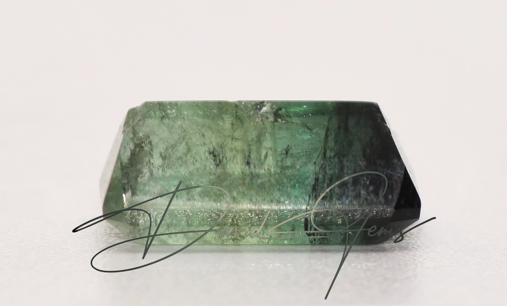 Tourmaline, Bi-Colour Gemstone, Step Cut – 5.10 Carats - Image 4