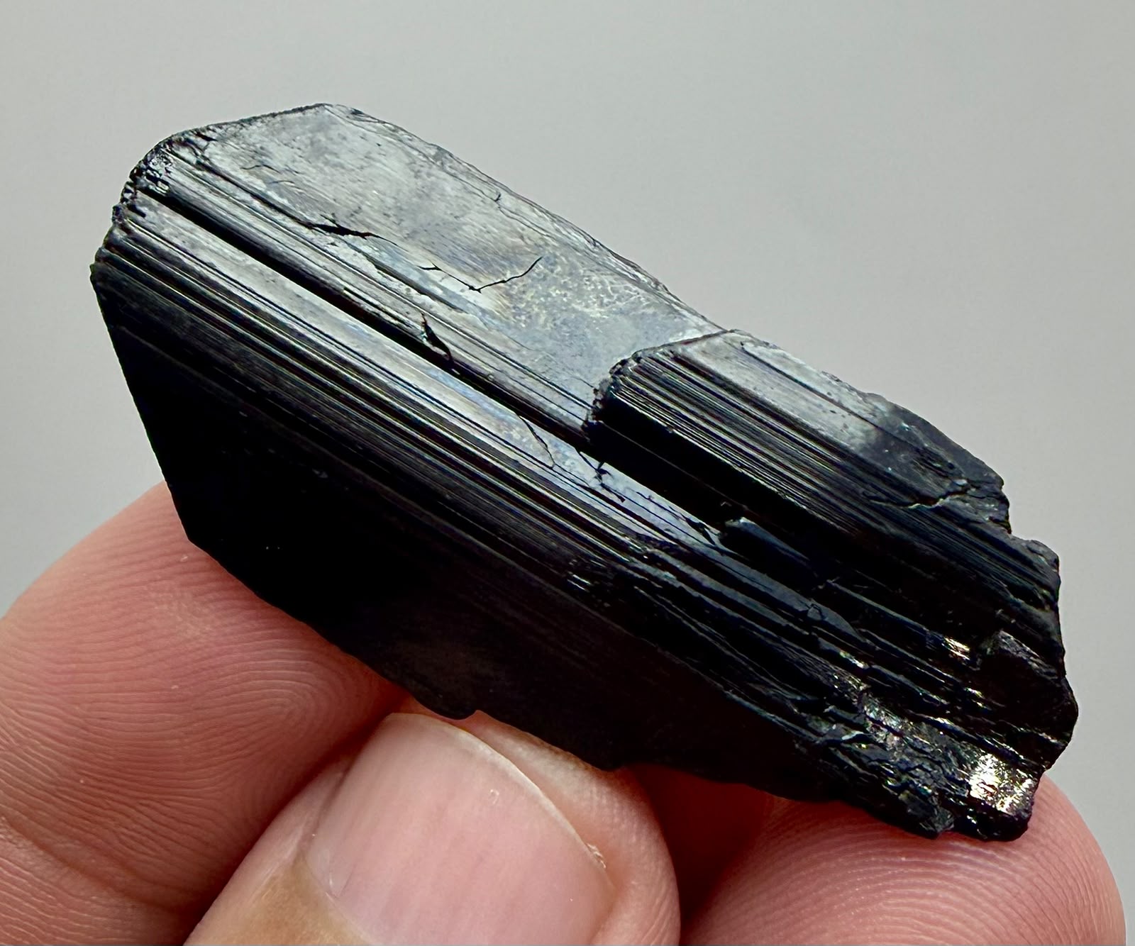 Aegirine Crystal – Rare Mineral Specimen, 17 g, 49 × 22 × 9 mm - Image 6