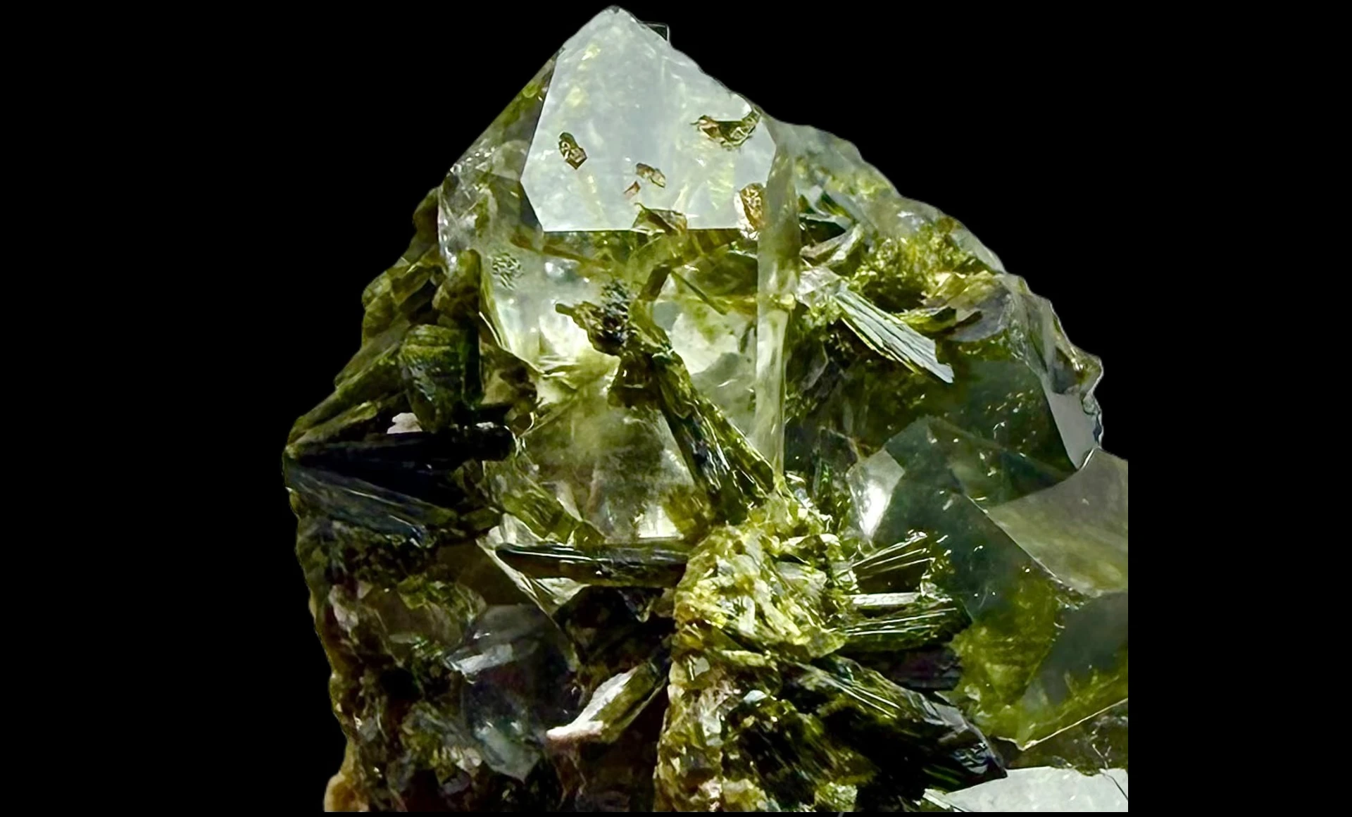 Epidote Crystal with Quartz on Matrix – Vivid Green Mineral